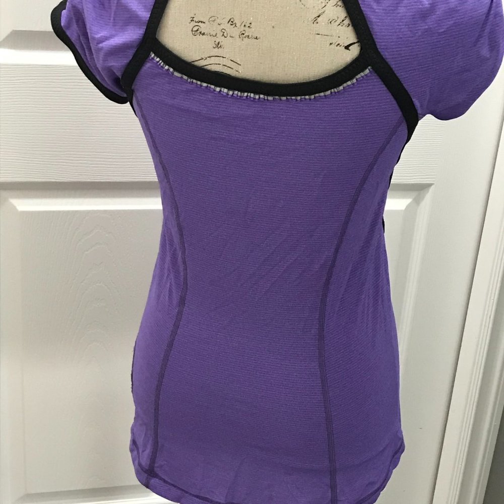 Lululemon - Picture 2 of 2